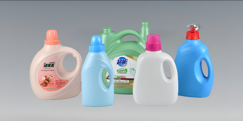 Laundry detergent bottle